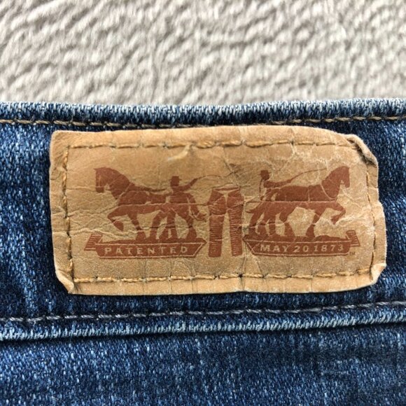 Levi's Womens Capri Jeans Size 10 Blue Denim Medium Wash Casual Rolled Hem - Picture 13 of 15